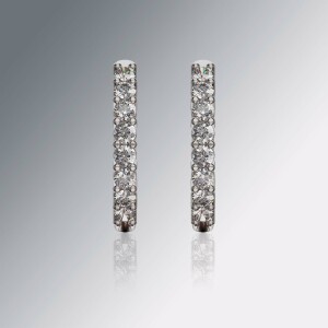 White Gold Round Claw Diamond Huggies