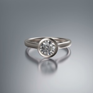 White Gold Tube Solitaire Round Diamond Ring