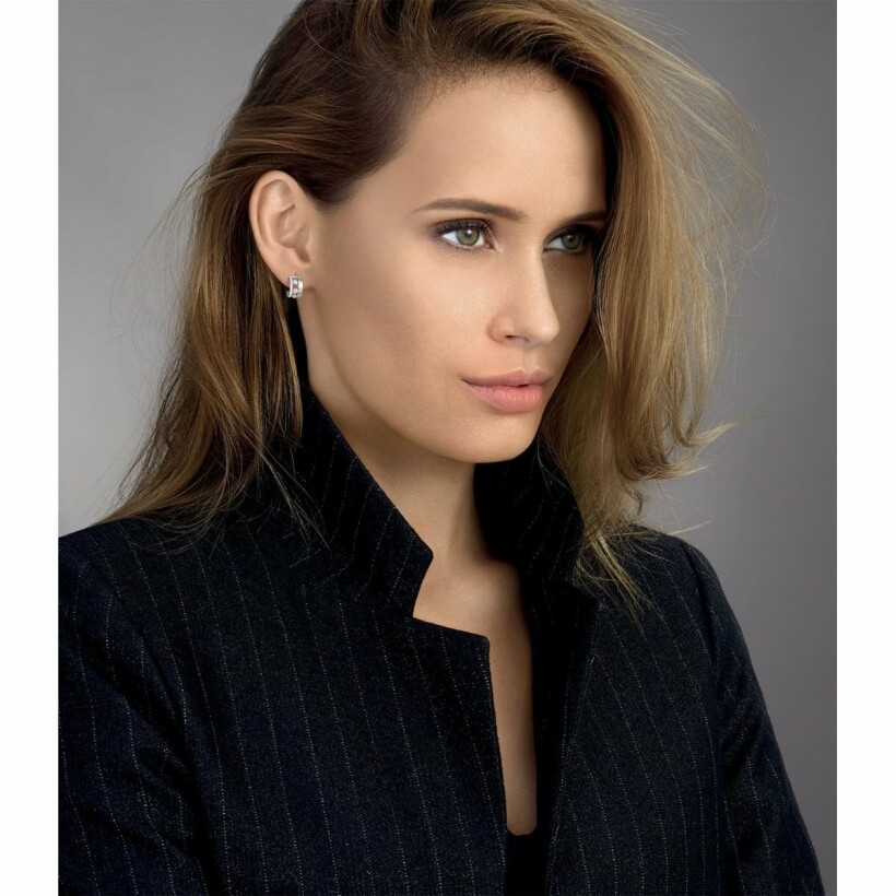 Mini Créoles Messika Move Romane en or blanc et diamants