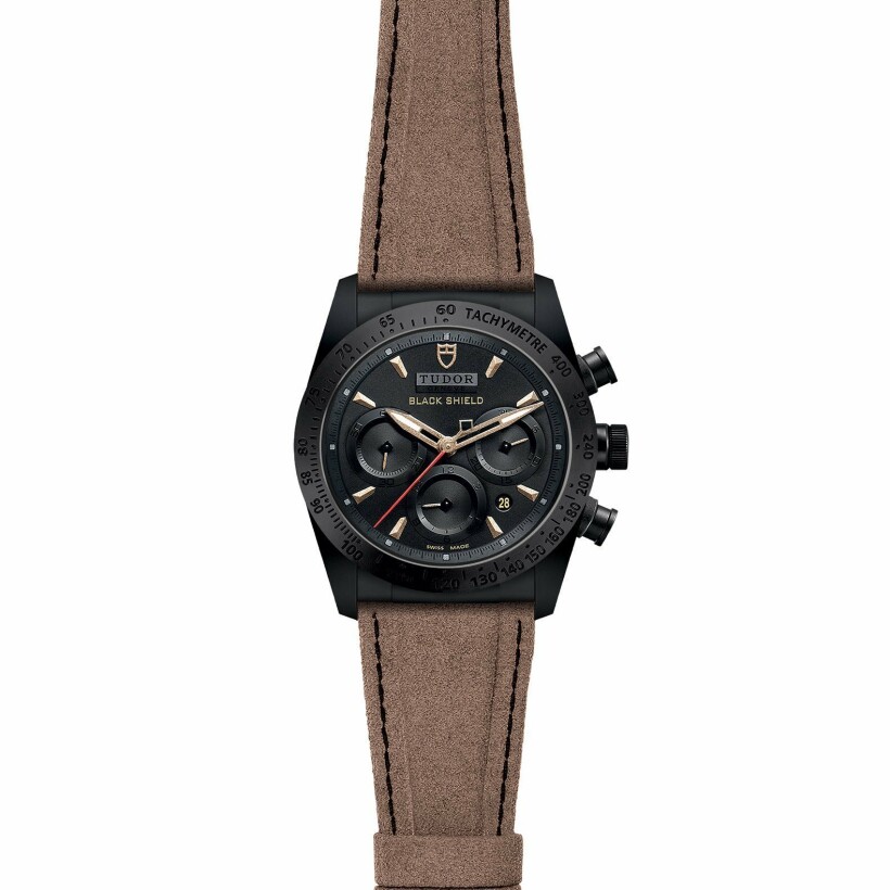 Montre Tudor Fastrider Black Shield boîtier en céramique, 42mm, bracelet alcantara beige