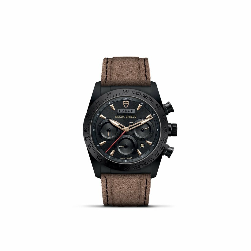 Montre Tudor Fastrider Black Shield boîtier en céramique, 42mm, bracelet alcantara beige