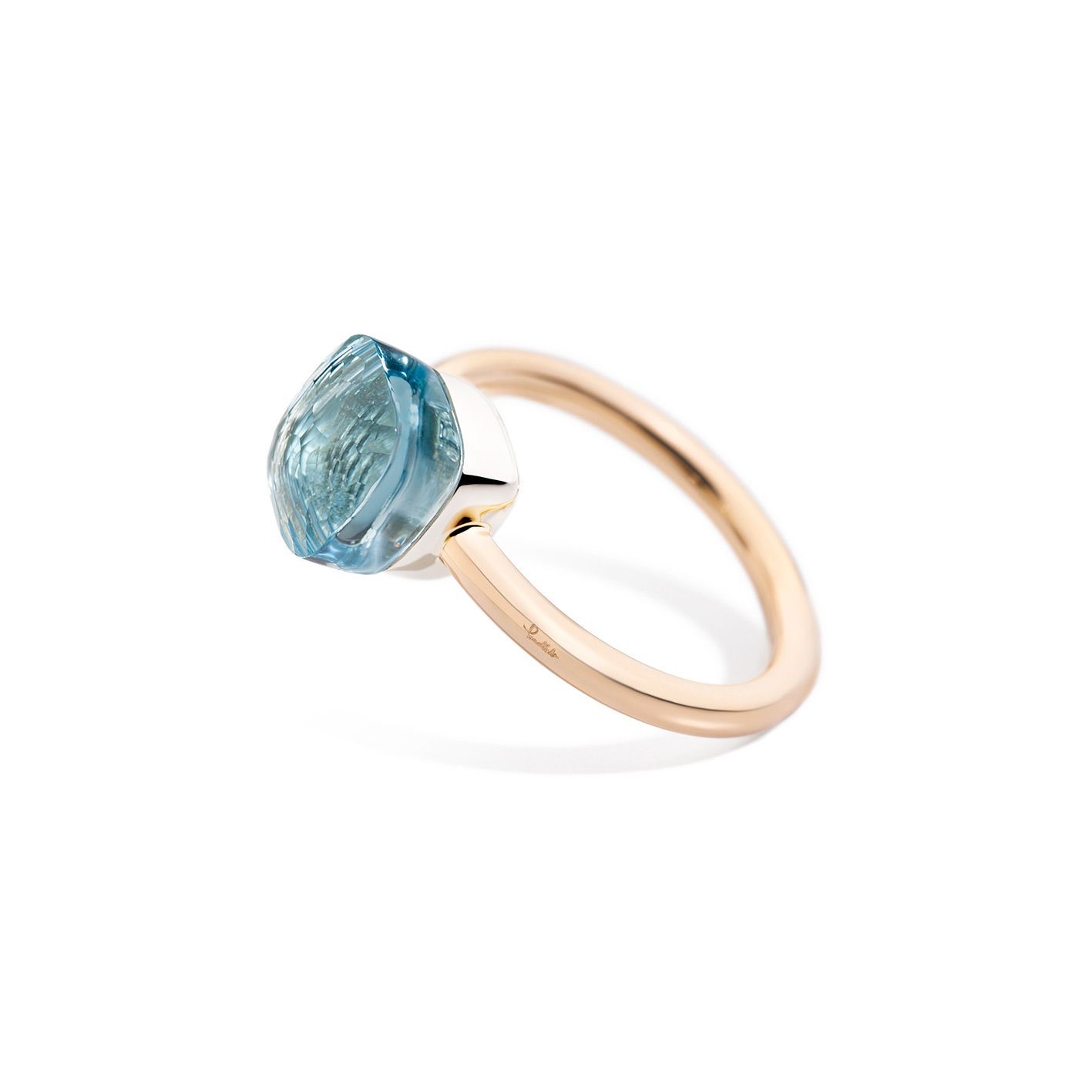 Bague Pomellato Nudo Petit en or rose, or blanc et topaze bleue