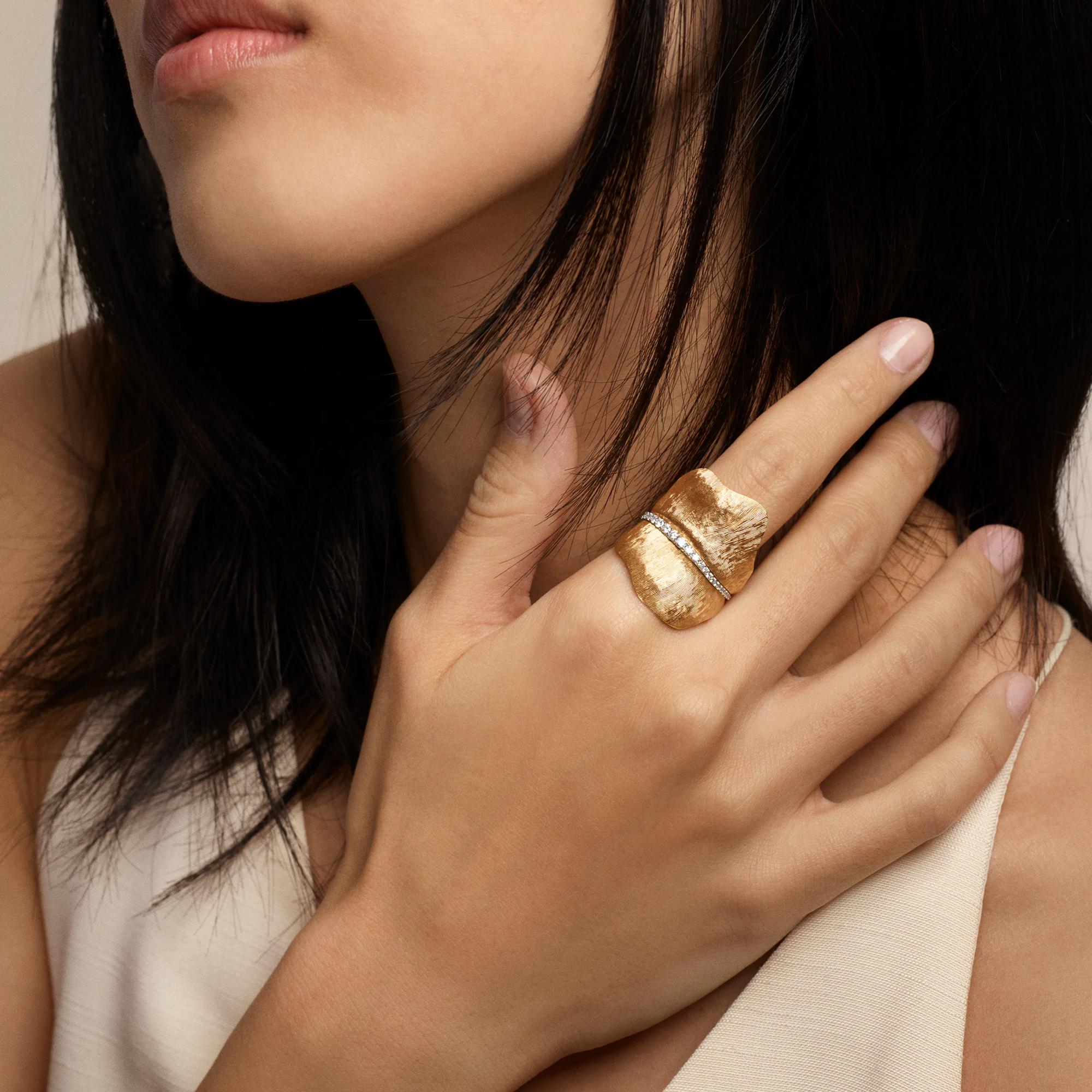 Bague Ole Lynggaard Leaves en or jaune et diamants