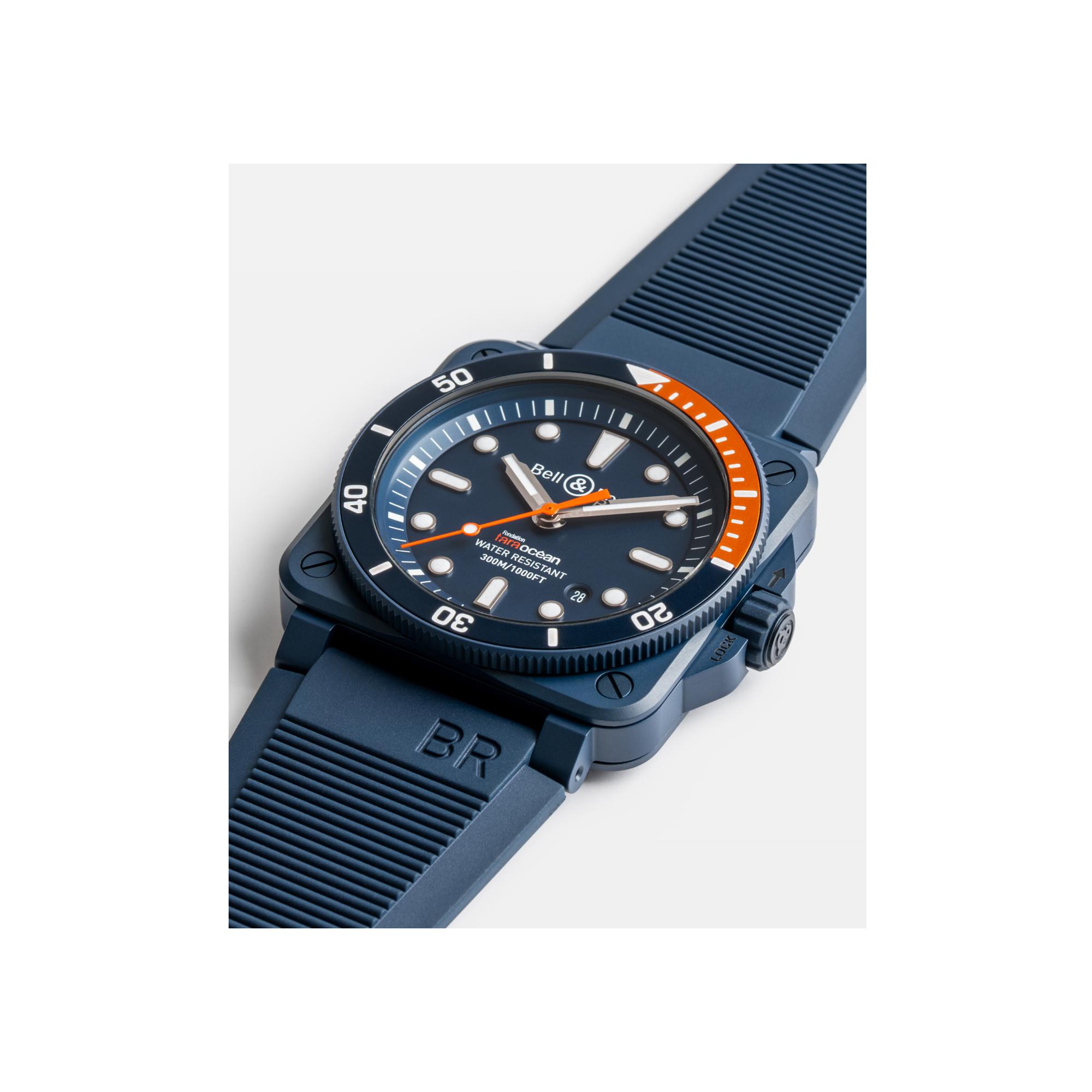 Montre Bell & Ross Instruments BR 03-92 Diver Tara cadran Bleu bracelet Caoutchouc BR0392-D-TR-CE/SRB