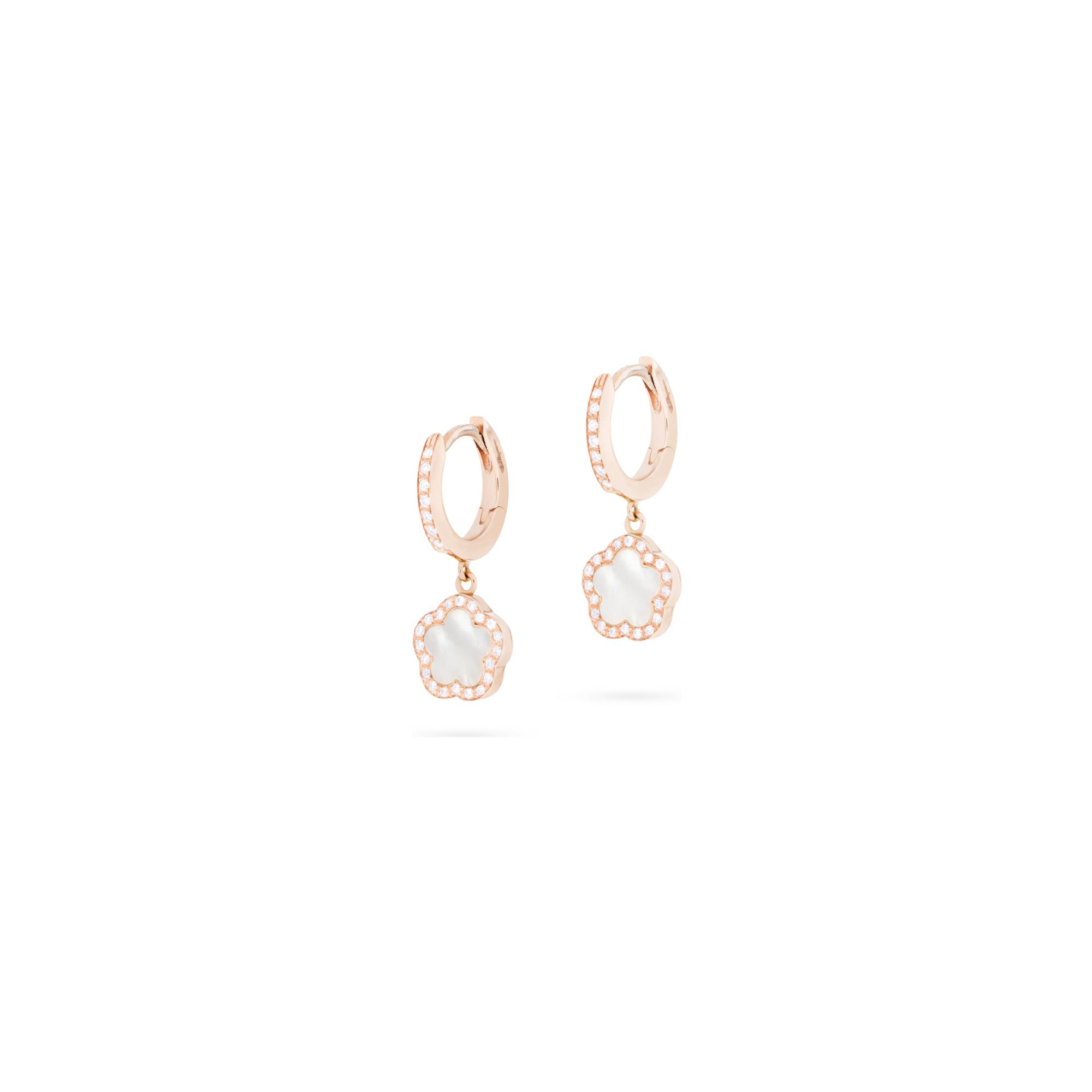 Boucles d'oreilles Mini Créoles Cesare Pompanon Fiore di Mamma en or rose, diamants et nacre blanche, petit modèle