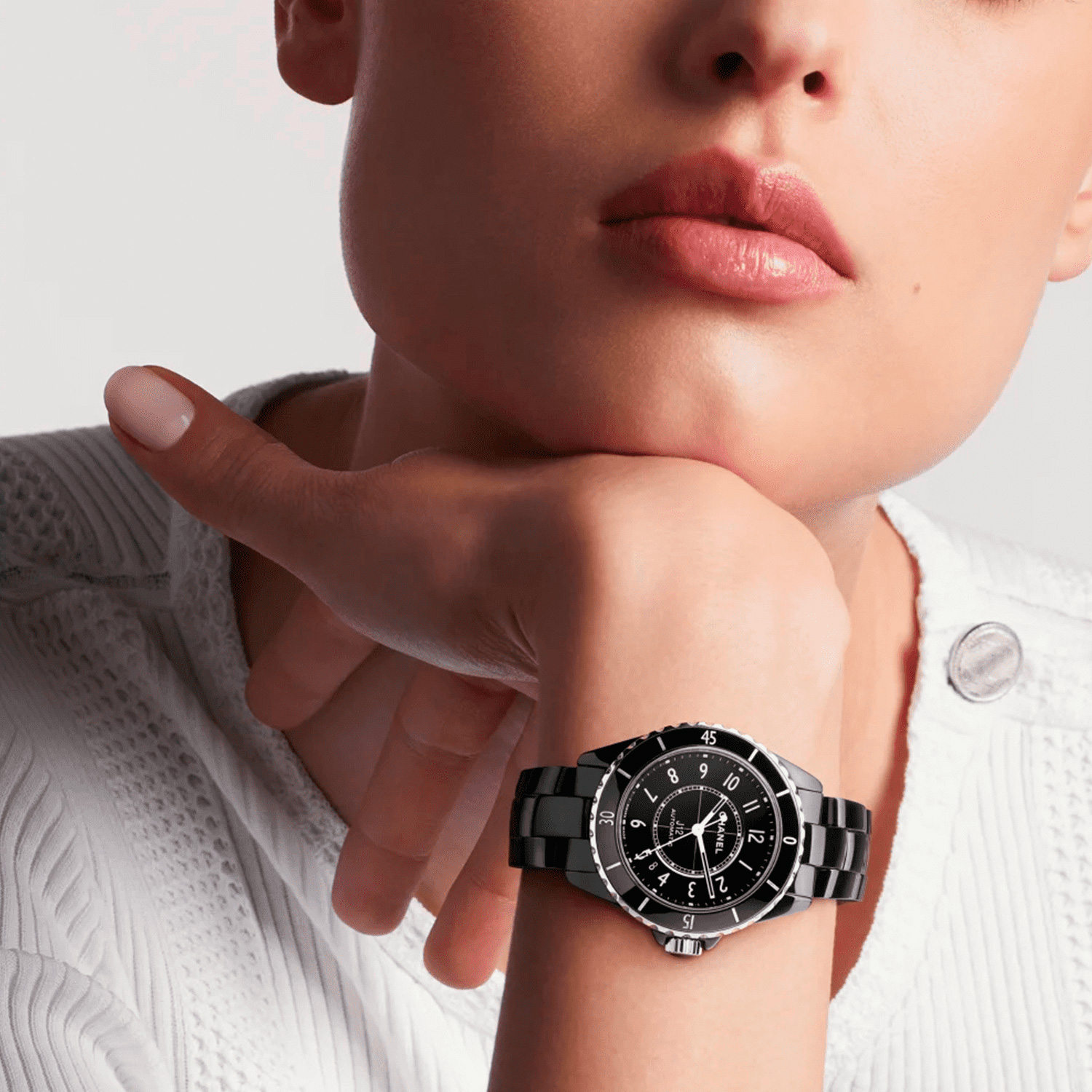 Montre CHANEL J12 Calibre 12.1, 38mm bracelet Céramique H5697