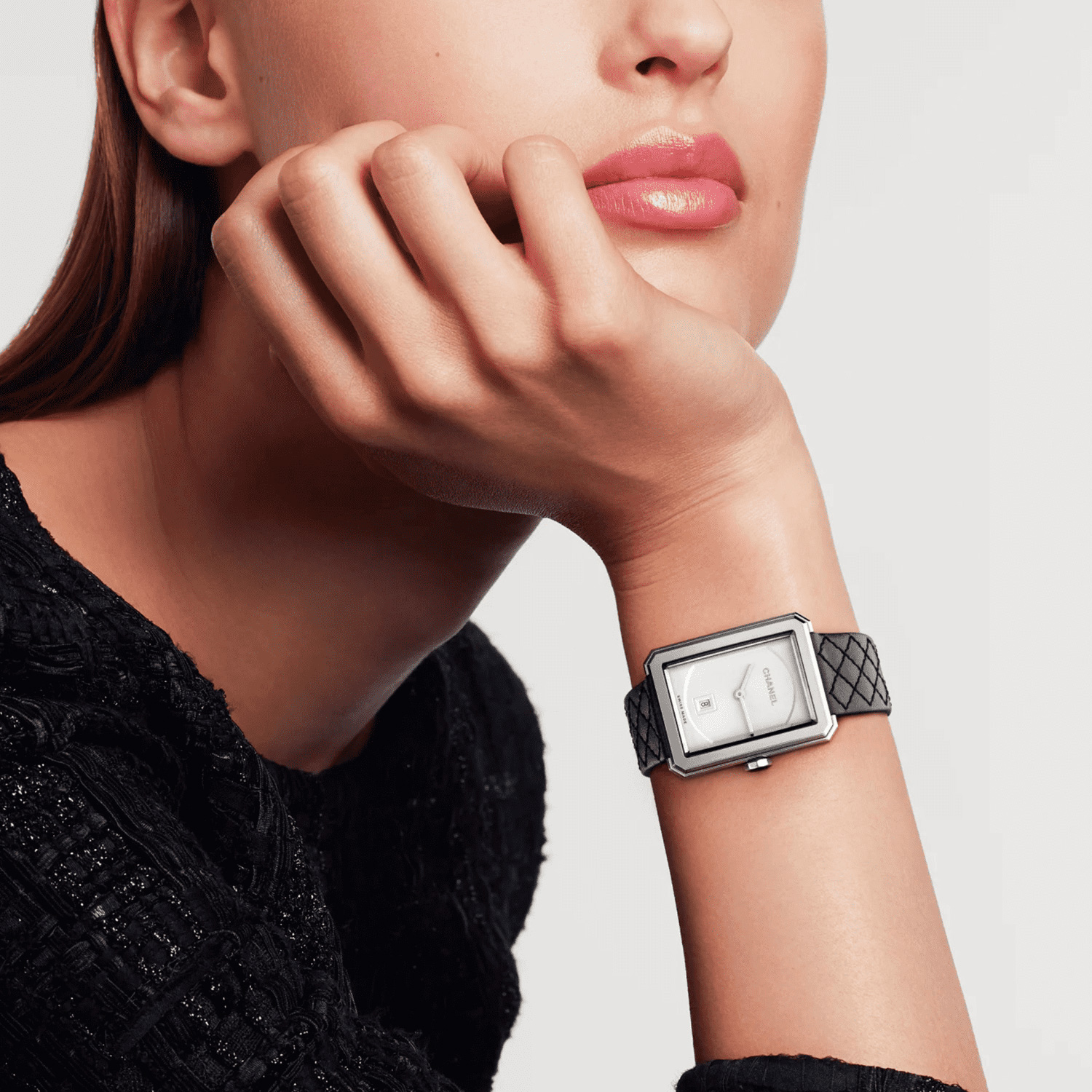 Montre CHANEL BOY·FRIEND bracelet Cuir H6954