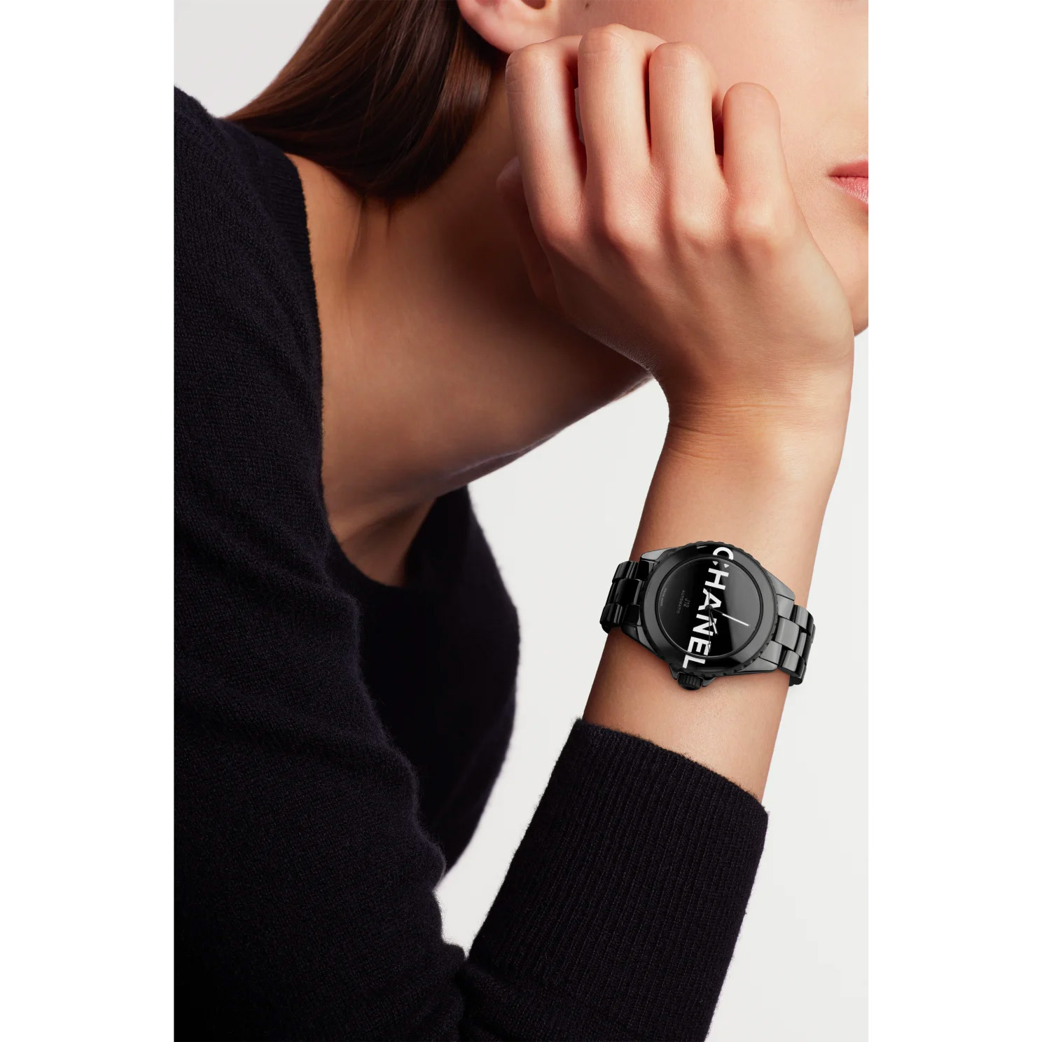 Montre CHANEL J12 WANTED bracelet Céramique H7418
