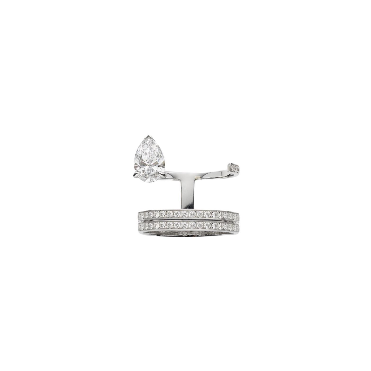 Bague Repossi Serti sur vide 3 rangs en or blanc, diamants blancs et 1 diamant poire de 0.50ct