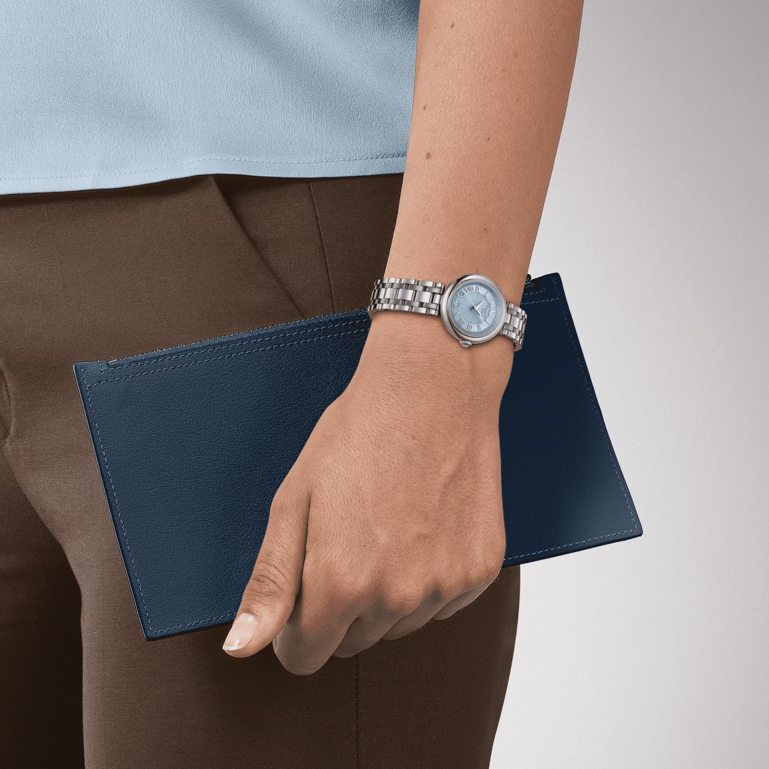 Montre Tissot Bellissima bracelet Acier T126.010.11.133.00