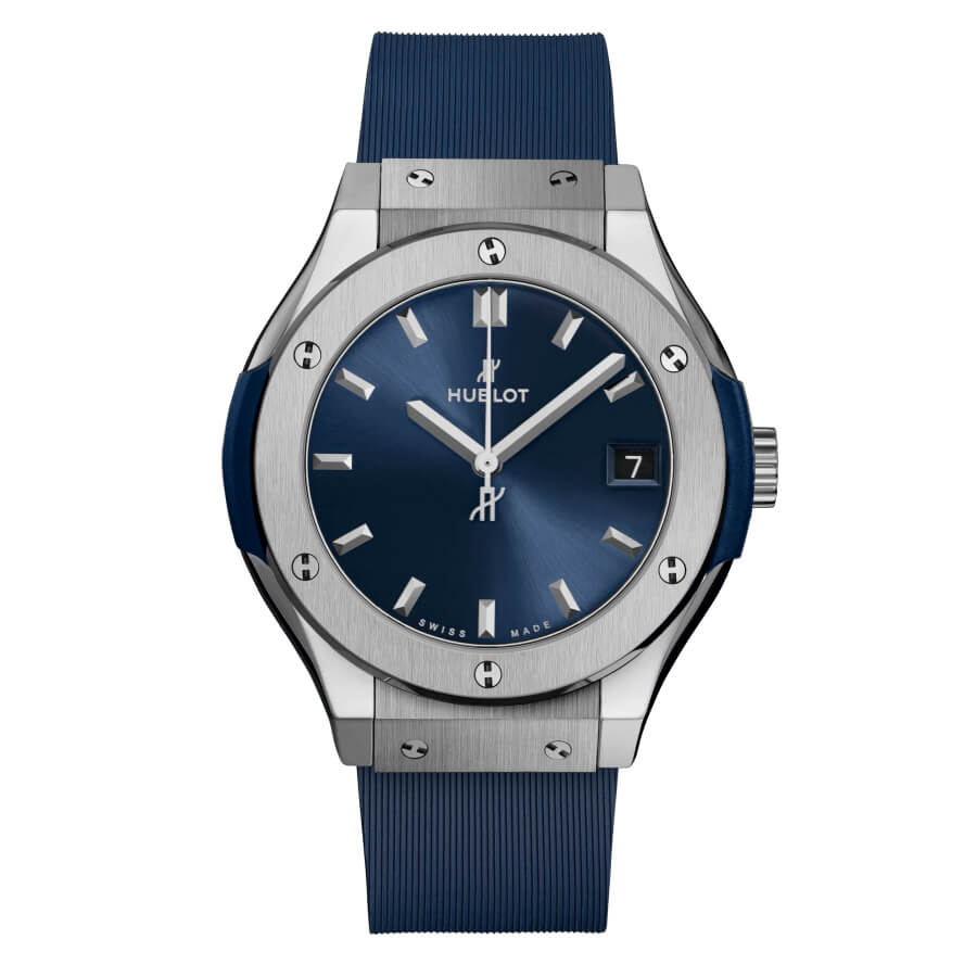 Montre Hublot Classic Fusion Titanium Blue 33mm cadran Bleu bracelet Caoutchouc 581.NX.7170.RX