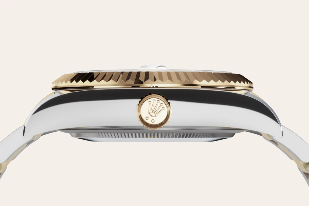 Rolex Sky-Dweller en Rolesor jaune – combinaison d'acier