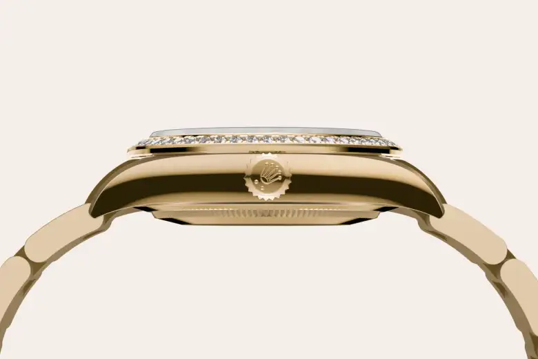 Rolex Oyster Perpetual 34 in 18 ct yellow gold M124248RBR-0001 at Shemer Jewellers