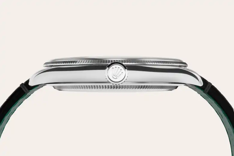 Rolex 1908 in 18 ct white gold M52509-0005 at Van Deijl