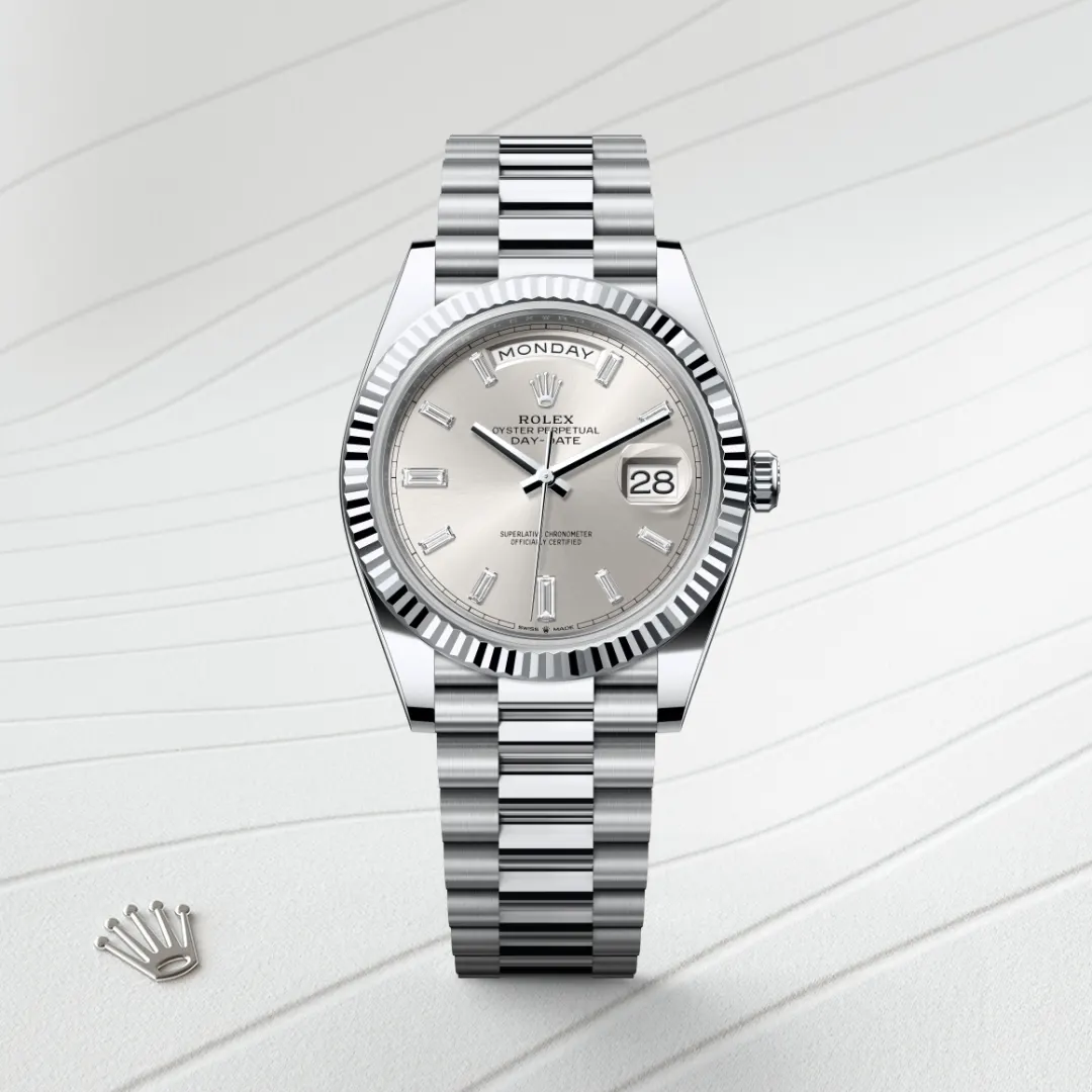 Rolex Day-Date 40 en Platine M228236-0002 chez Ferret