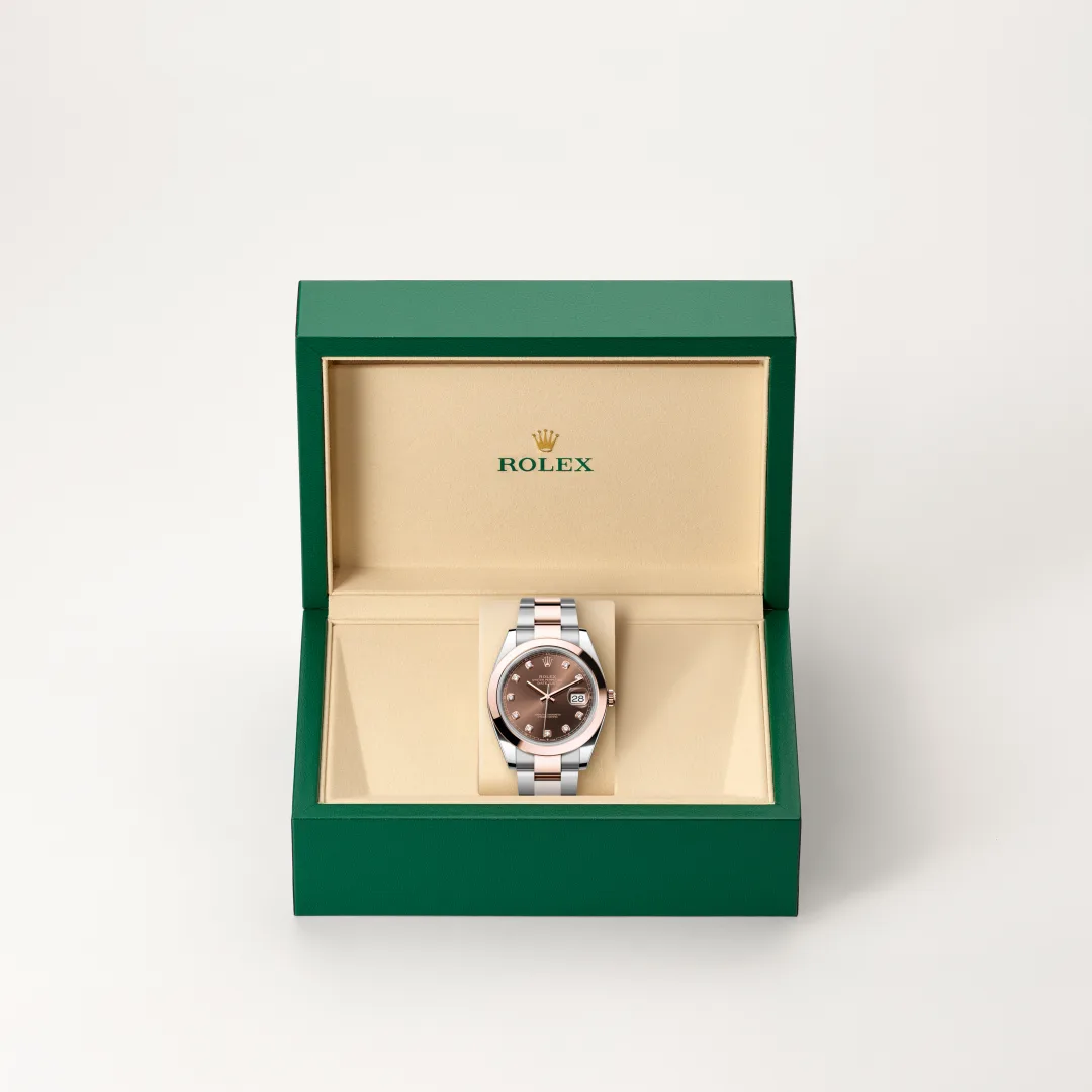 Rolex Datejust 41 in Everose Rolesor - combination of Oystersteel and Everose gold M126301-0003 at Boutique Rolex Genève