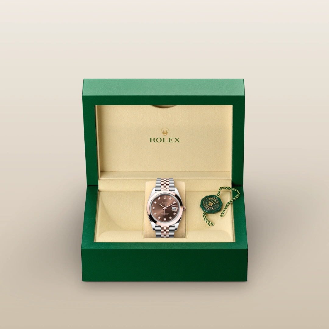 Rolex Datejust 41 en Rolesor Everose – combinaison d’acier Oystersteel et d’or Everose M126301-0004 chez Lombard Joaillier