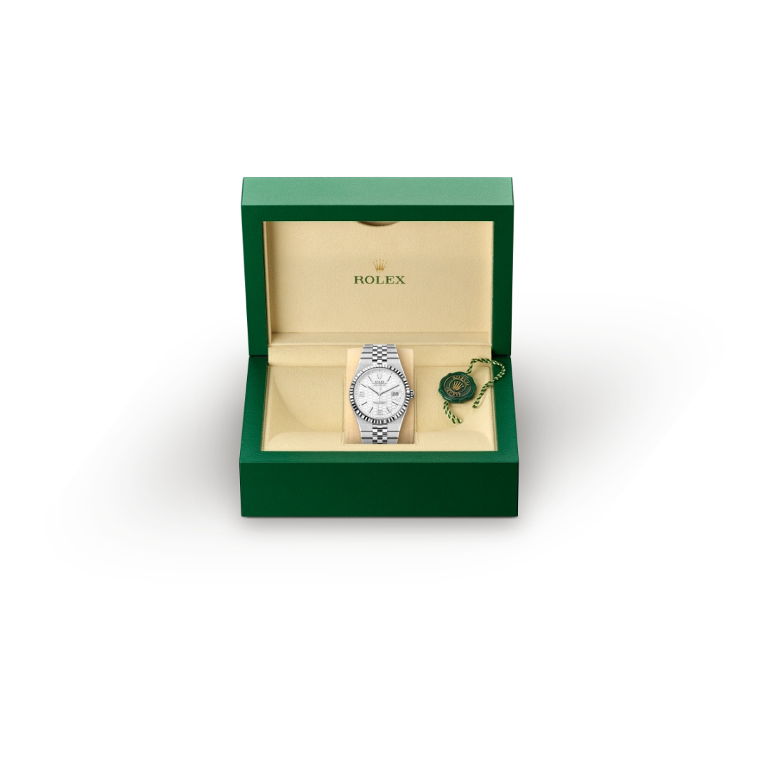 Rolex Land-Dweller 40 en Rolesor gris – combinaison d’acier Oystersteel et d’or gris M127334-0001 chez Boutique Rolex Genève