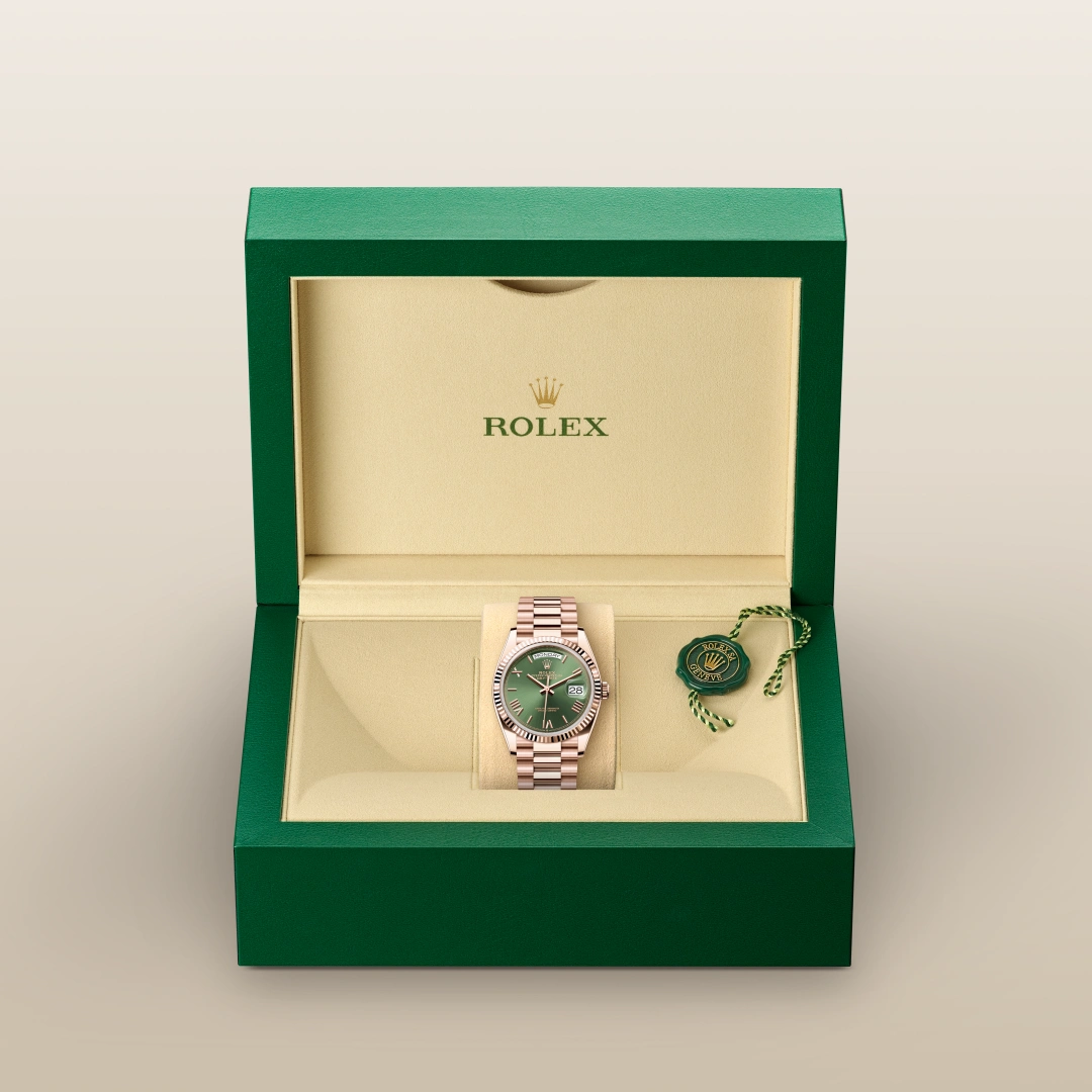 Rolex Day-Date 36 en Or Everose 18 ct M128235-0089 chez Hall of Time