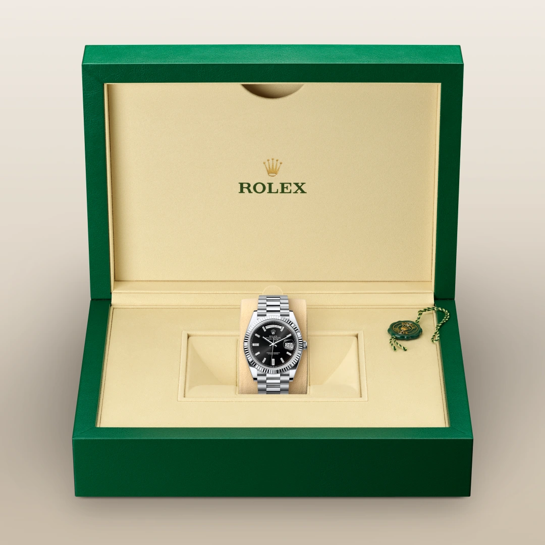 Rolex Day-Date 40 en Platine M228236-0004 chez Lombard Joaillier