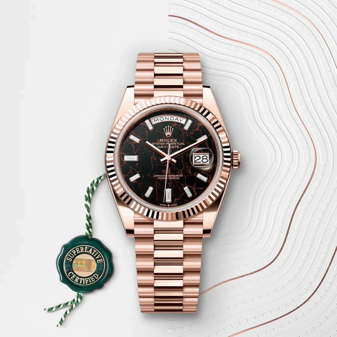 Rolex Day-Date 40 en Or Everose 18 ct M228235-0045 chez Hall of Time