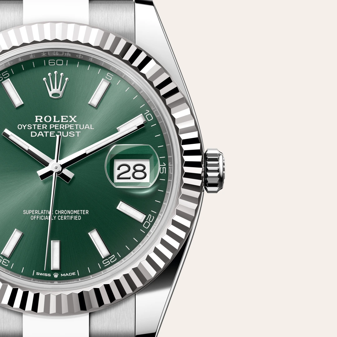 Rolex Datejust 41 en Rolesor gris – combinaison d’acier Oystersteel et d’or gris M126334-0027 chez Lombard Joaillier