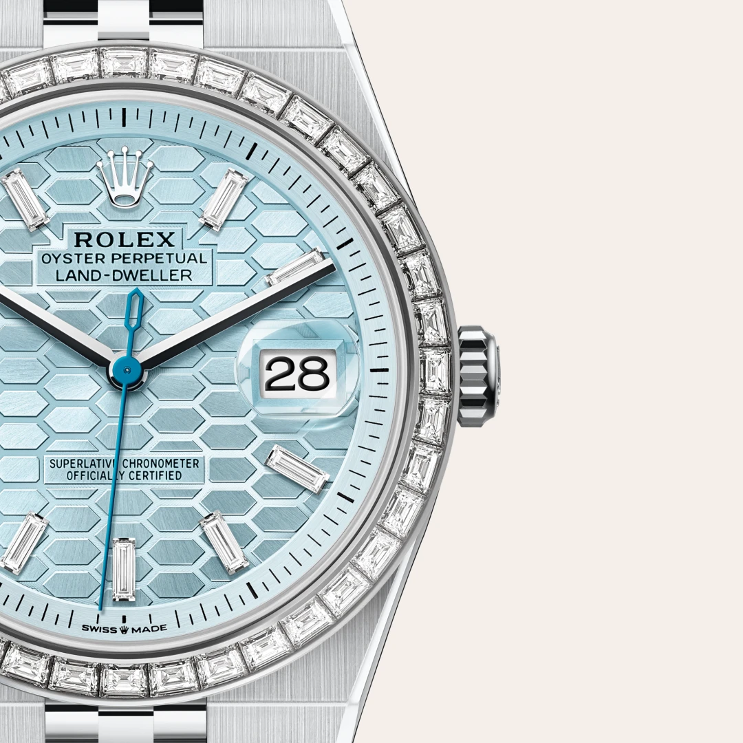 Rolex Land-Dweller 40 en Platine M127386TBR-0001 chez Hall of Time