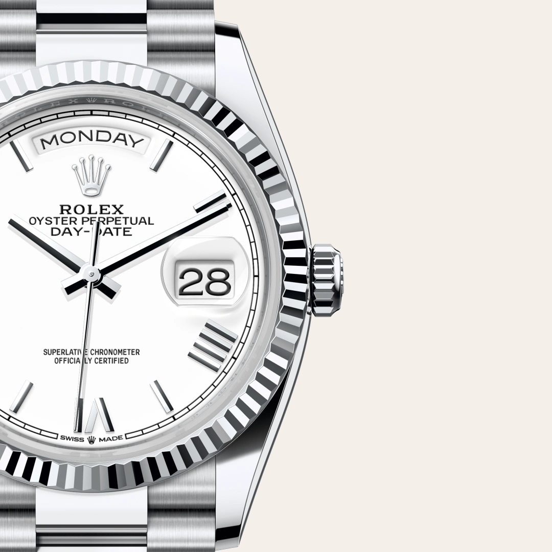 Rolex Day-Date 36 en Platine M128236-0017 chez Dubail