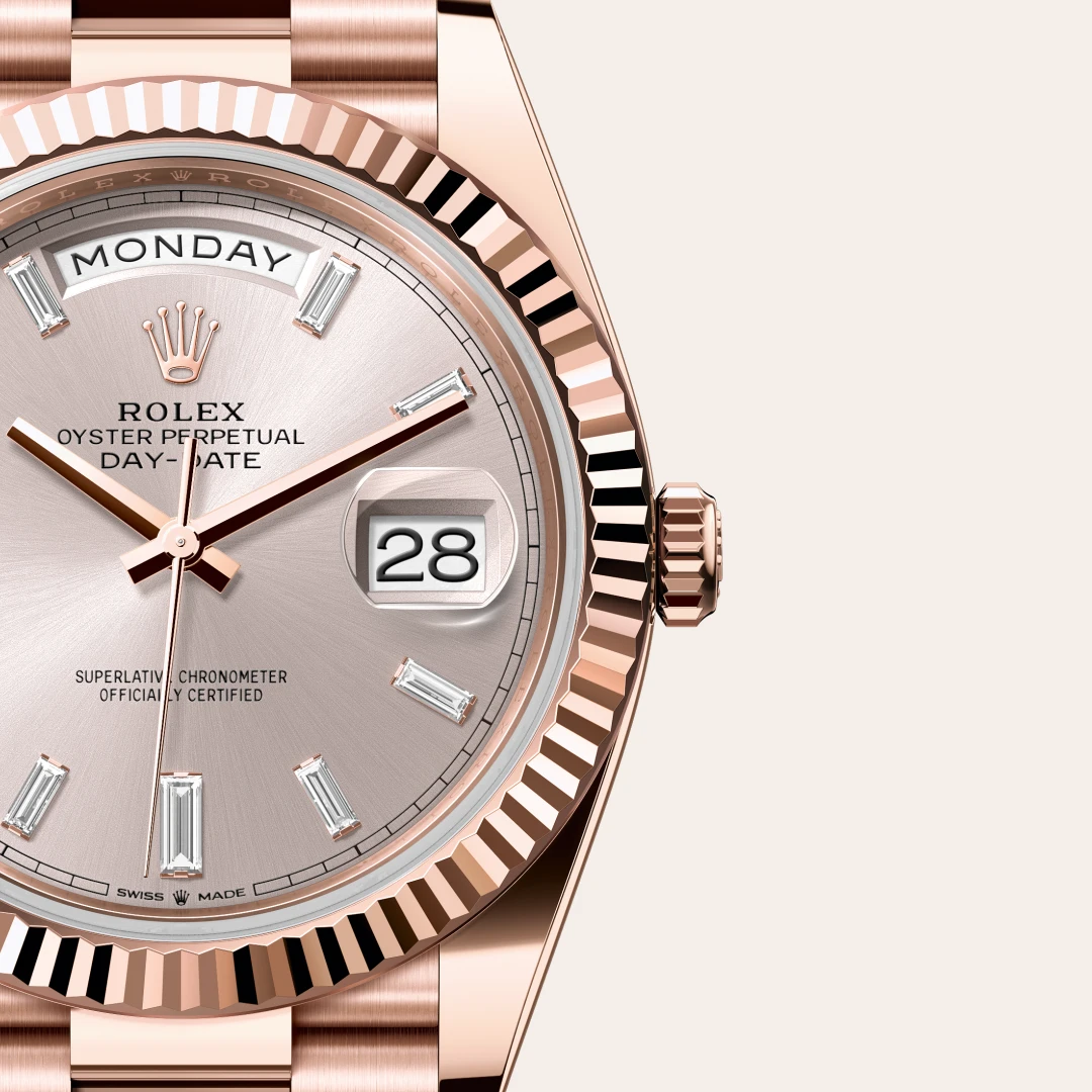 Rolex Day-Date 40 in 18 ct Everose gold M228235-0004 at Lassaussois