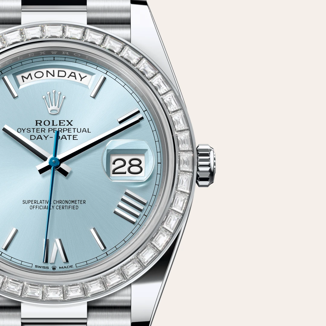 Rolex Day-Date 40 en Platine M228396TBR-0030 chez Maison Prieur