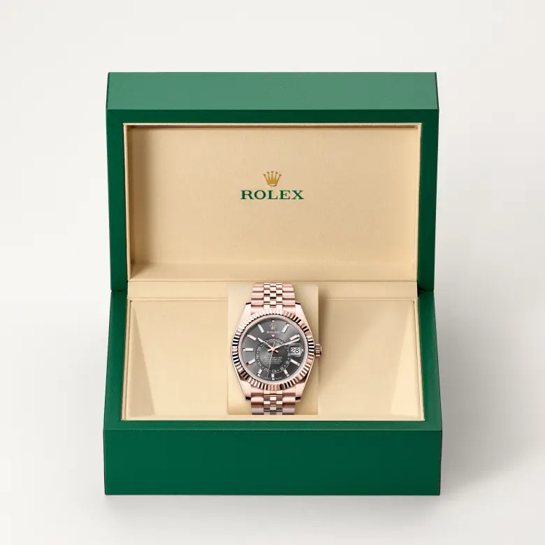 Rolex Sky-Dweller in 18 ct Everose gold, M336935-0008 | Van Deijl