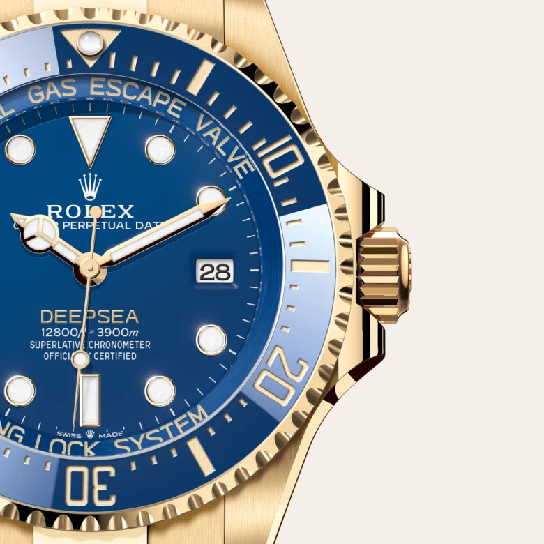 Rolex Deepsea in 18 ct yellow gold, M136668LB-0001 | Van Deijl