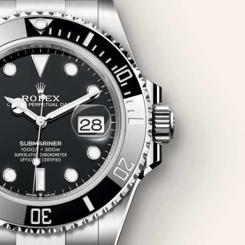 Rolex Submariner in Oystersteel, M126610LN-0001 | Boutique