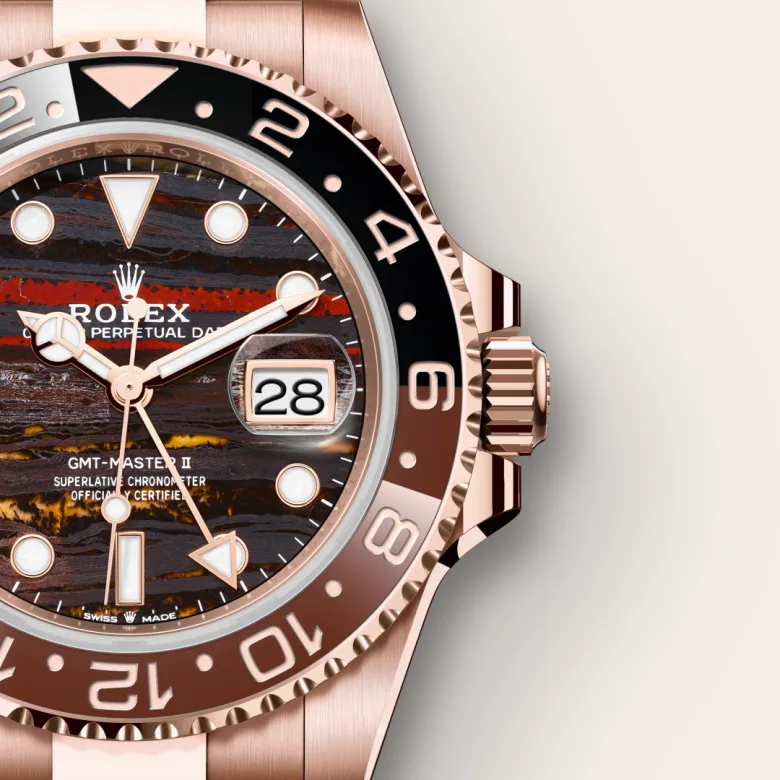 Rolex GMT-Master II in 18 ct Everose gold, M126715CHNR-0002