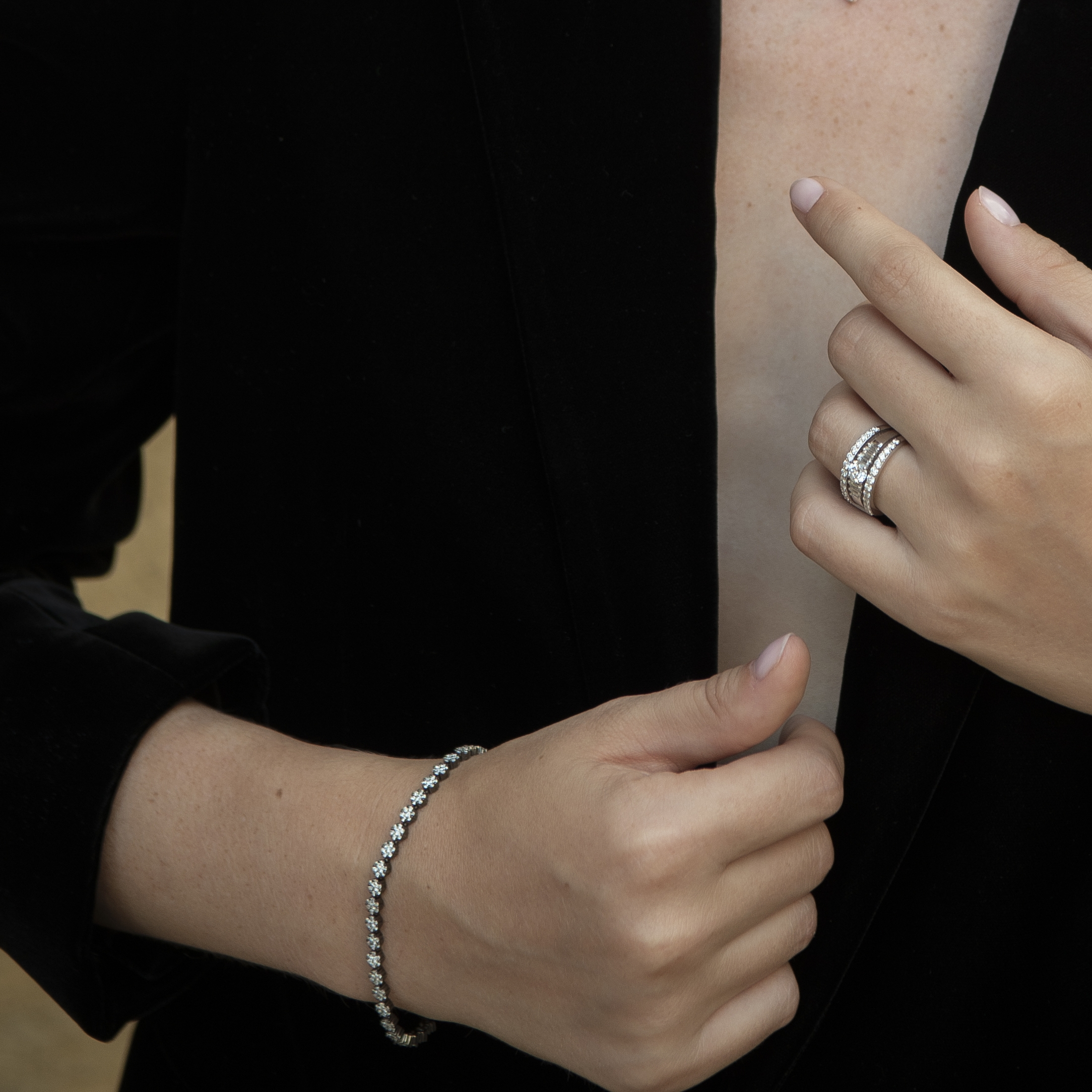 Bracelet Eclipse Raynal en or noirci et diamants