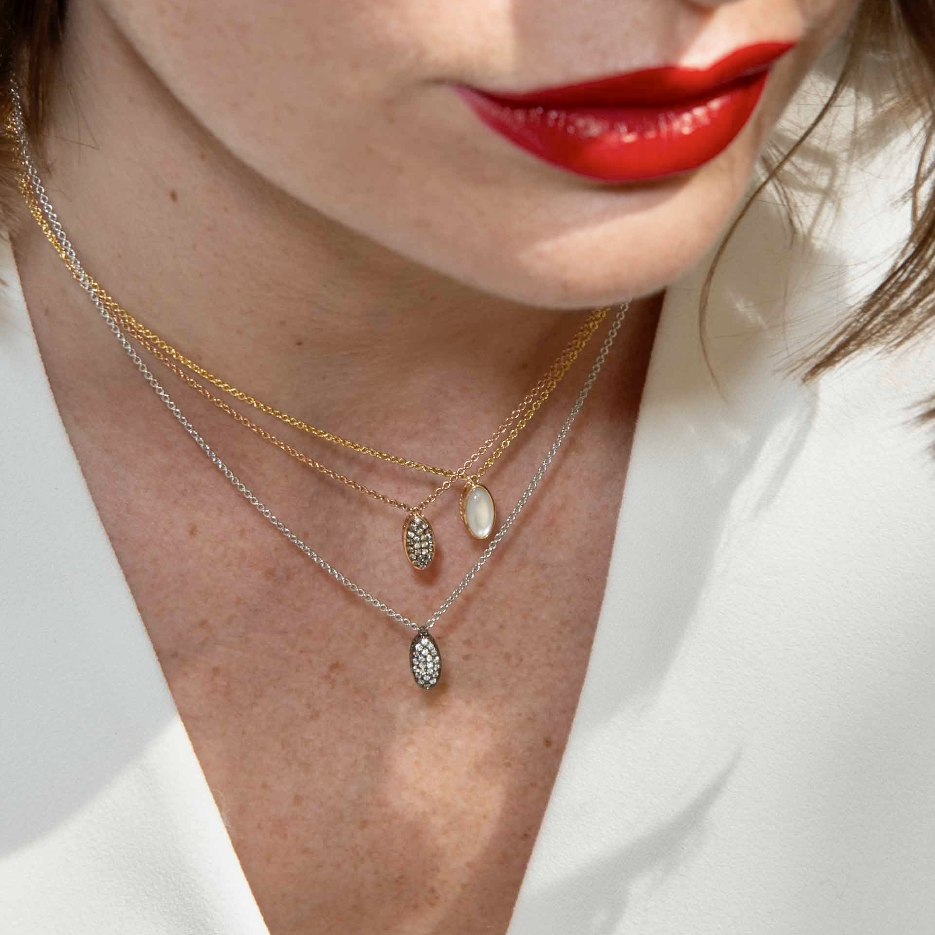 Collier Mini Calisson Signature, or blanc, or noir, Diamant