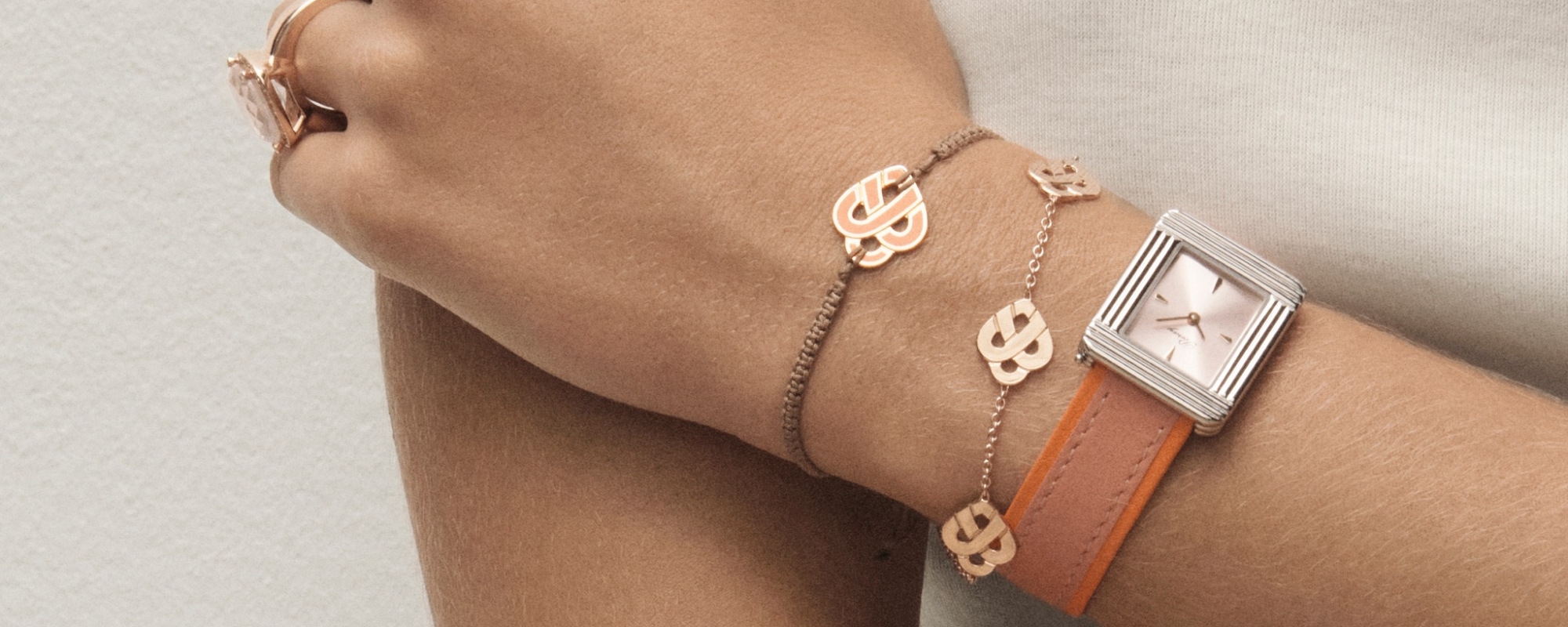 Présentoir à Montres / Bijoux En Cuir – POIRAY Paris – Occasion