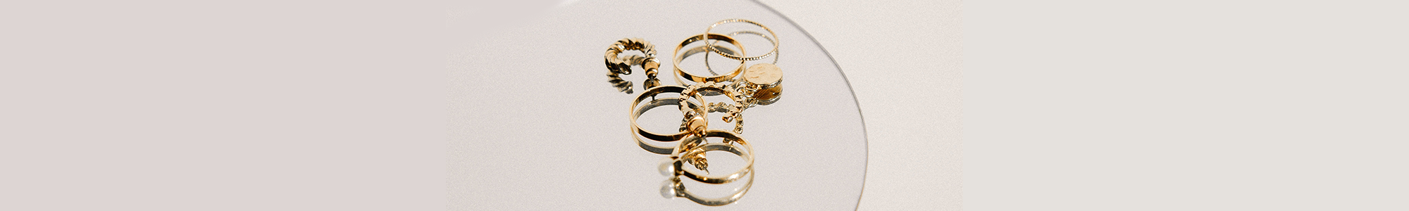 Lot De Bijoux Plaqué Or - Occasion - Divers Modèles (colliers, Bracelets, Etc.)