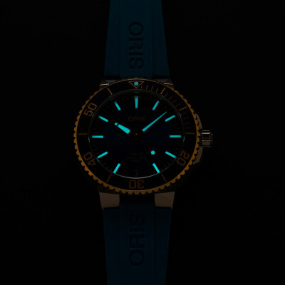 Montre Oris Aquis Date Calibre 400