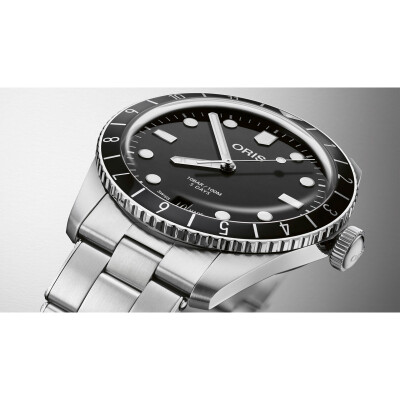 Montre Oris Divers Sixty-Five 12h Calibre 400