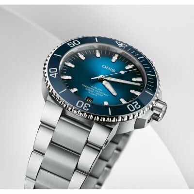 Oris Aquis Date watch