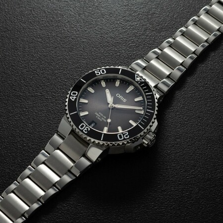 Montre Oris Aquis Date Calibre 400