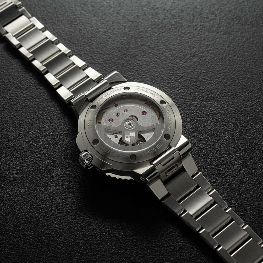 Oris Aquis Date Calibre 400 watch