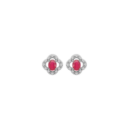 Boucles d'oreilles tige argent rhodié forme fleur rubis véritable