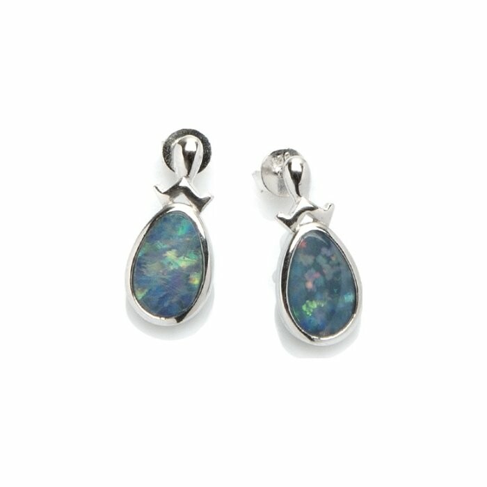 Boucle d'oreille en argent rhodié et opale doublet