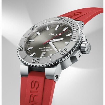 Oris Aquis Date Relief watch