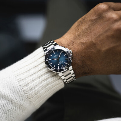 Oris Aquis Blue Steel watch