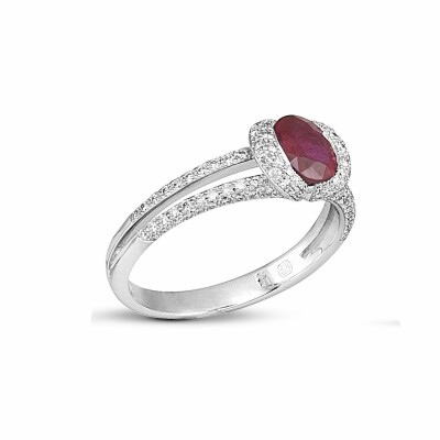 Bague en or blanc, diamants et rubis