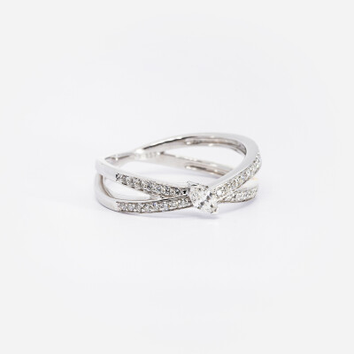 Bague or blanc & diamants