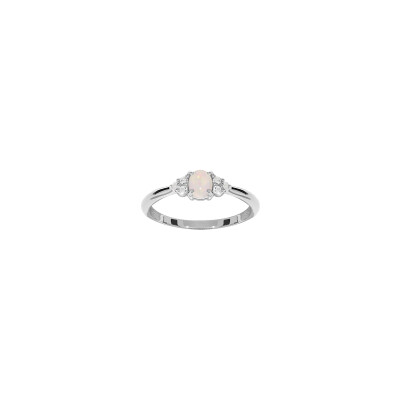 Bague en argent rhodié, opale et oxydes de zirconium, taille 52
